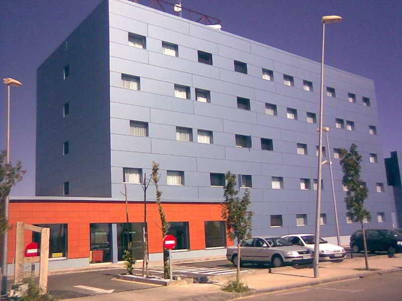 B&B Hotel Figueres Figueres  Ngoại thất bức ảnh