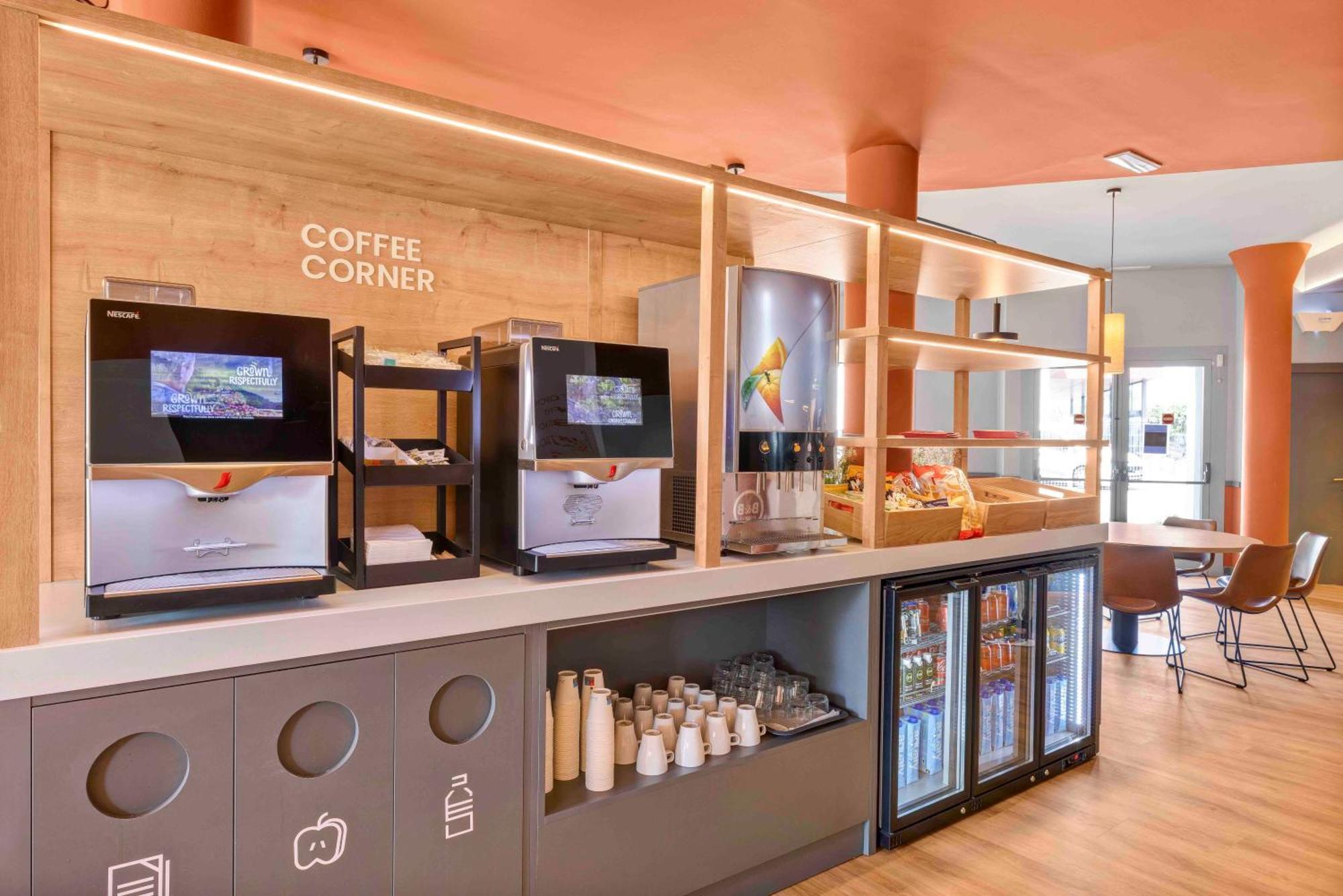 B&B Hotel Figueres Figueres  Ngoại thất bức ảnh