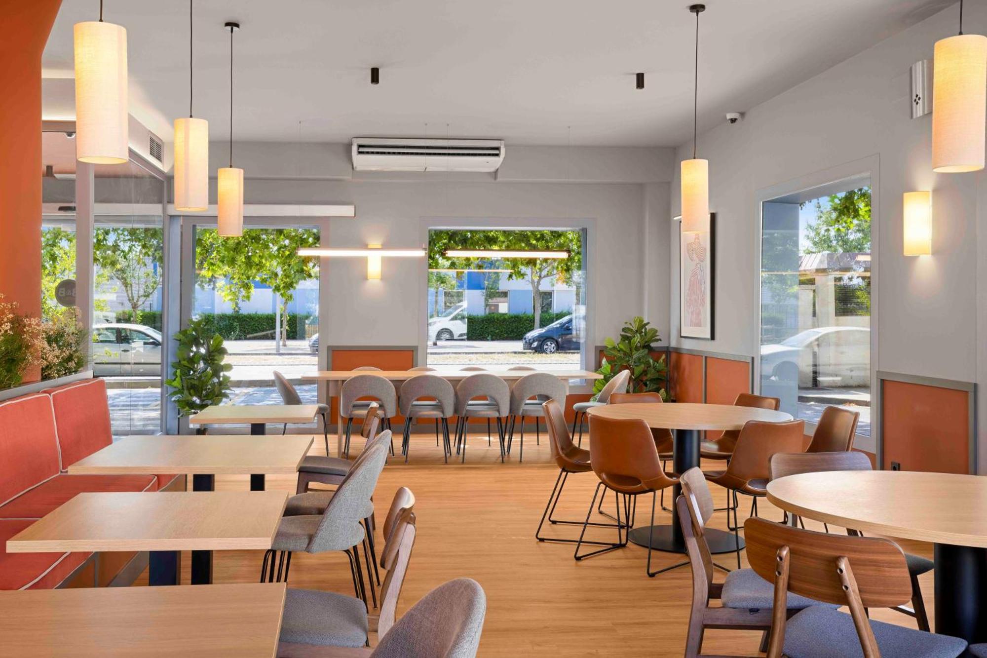 B&B Hotel Figueres Figueres  Ngoại thất bức ảnh