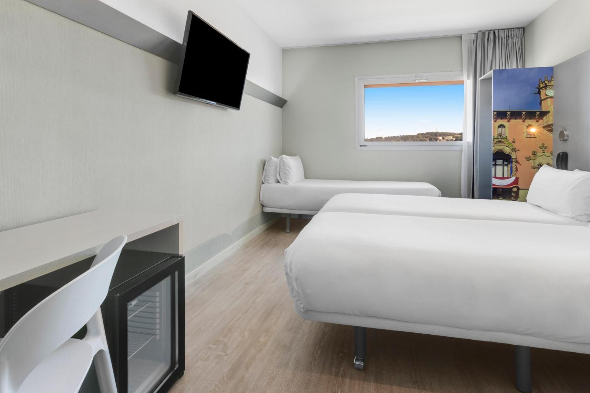 B&B Hotel Figueres Figueres  Ngoại thất bức ảnh