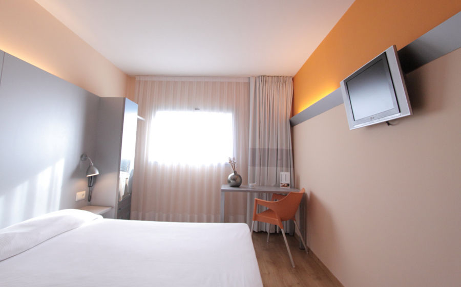 B&B Hotel Figueres Figueres  Ngoại thất bức ảnh