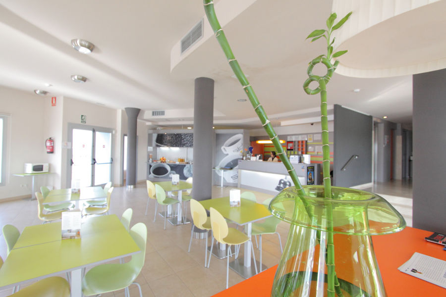 B&B Hotel Figueres Figueres  Ngoại thất bức ảnh